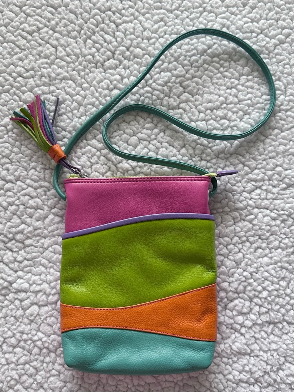 VTG iLi New York Crossbody 90’s Y2K Leather Shoulder Bag Handbag Neon Pink Green